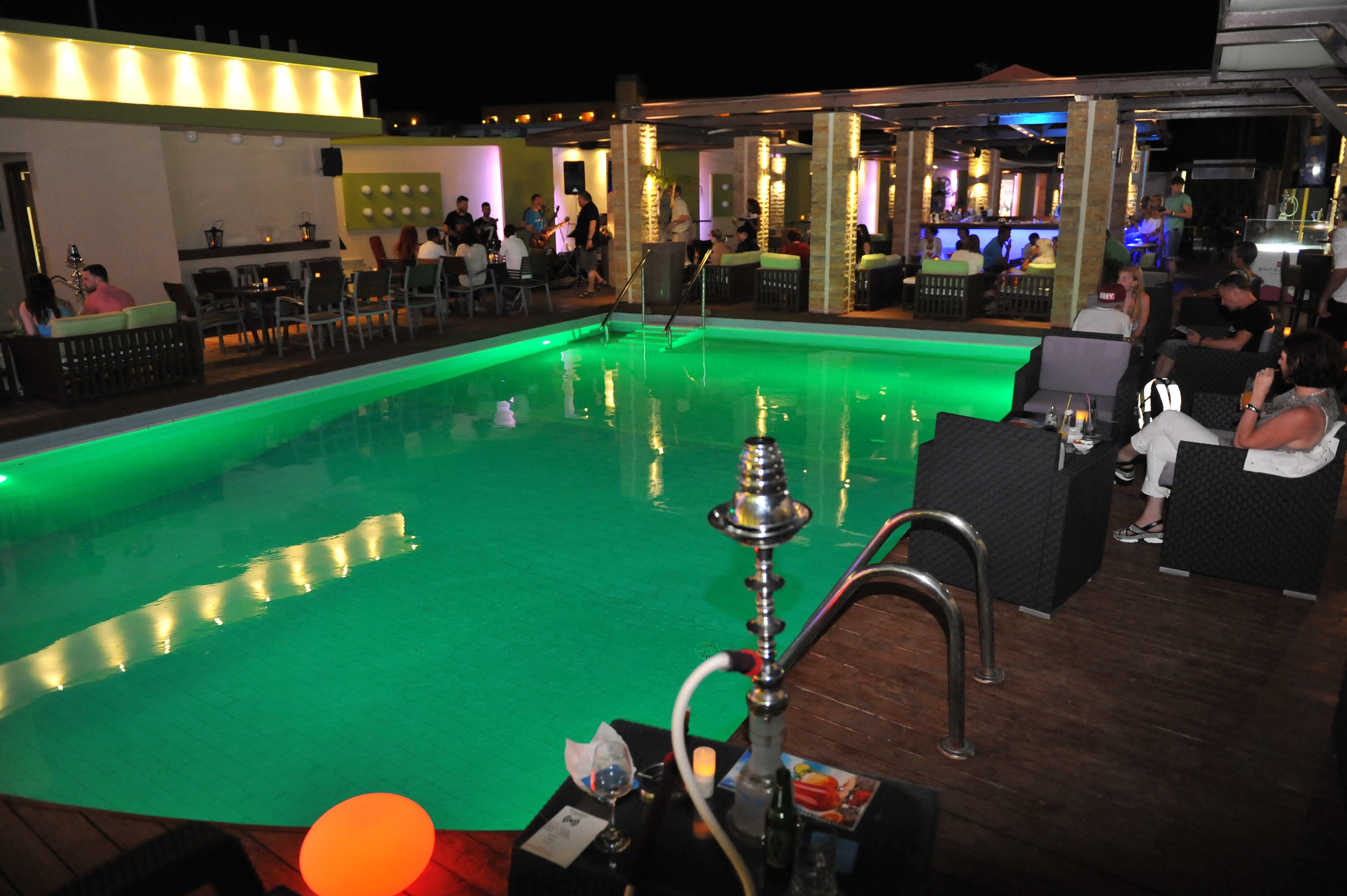 Heleni Beach Hotel เอียลิซอส ภายนอก รูปภาพ